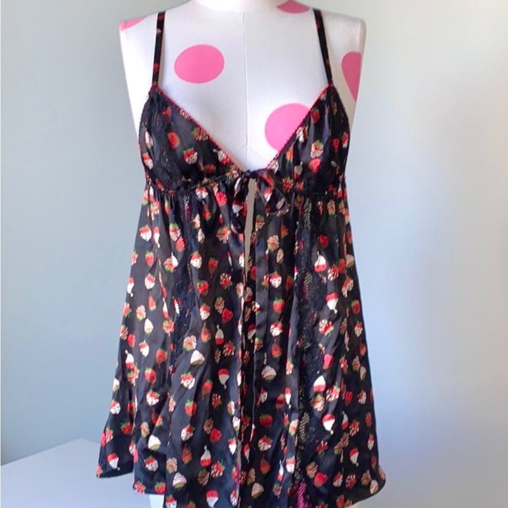Victoria Secret Chocolate Covered Strawberry Lingerie 2 pc